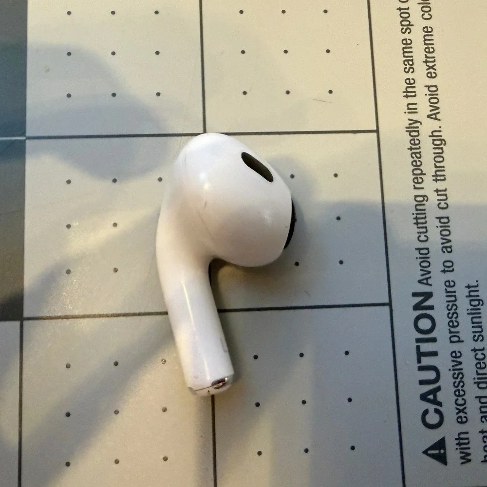 Apple AirPods Lot Cases Earbuds Parts Only Untested Mixed Generations